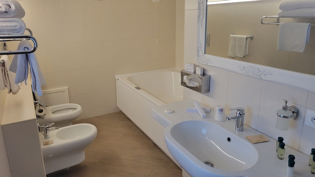 Rooftop Suite · Marina Holiday · 8